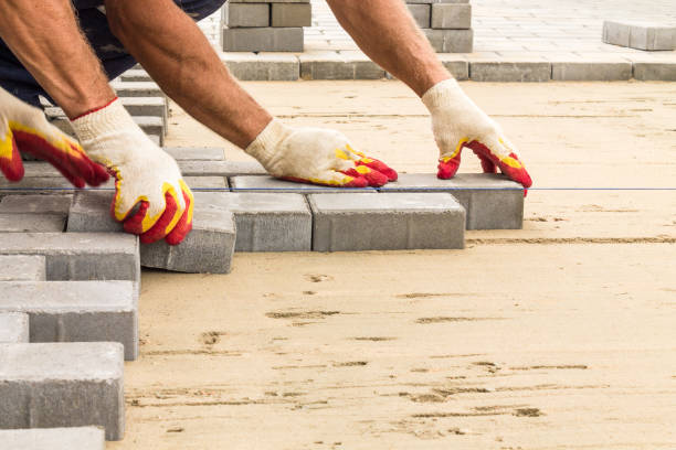 Best Driveway Pavers Near Me  in Oelwein, IA